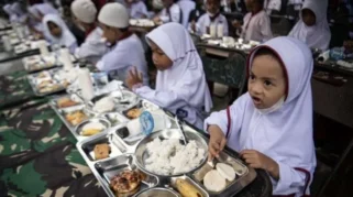 Badan Gizi Nasional Berhentikan 261 Pegawai, Presiden Prabowo Akui Program MBG Disusupi Penyelewengan