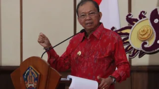 Bali Target Lepas dari Energi Fosil, Koster Pacu PLTS Demi NZE 2045