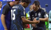 Botol Minum Pickford Berisi Catatan Arah Penalti Ditemukan Pemain Argentina