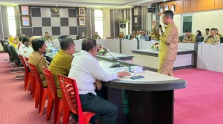 Bupati Karimun Pimpin Evaluasi PAD Semester I 2026, Dorong Inovasi dan Sinergi