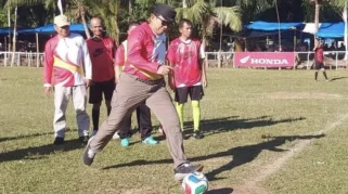 Bupati Simeulue Buka Turnamen Lauke Cup I, Tekankan Sportivitas dan Ekonomi Desa