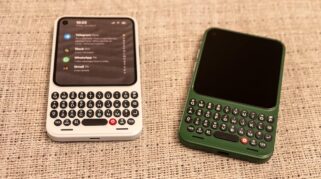 Clicks Communicator: HP Android dengan Keyboard Fisik dan Android 16, Bukan BlackBerry