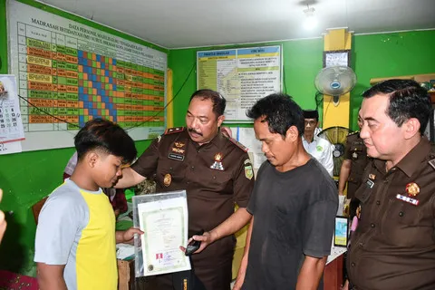 Demi Tebus Ijazah Anak, Pria di Jambi Curi Arsip di Rumah Dinas Kejati