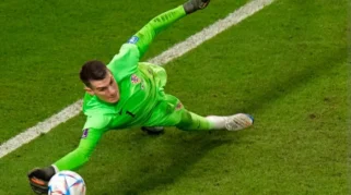Dominik Livaković: Kiper Andalan Kroasia di Piala Dunia 2026