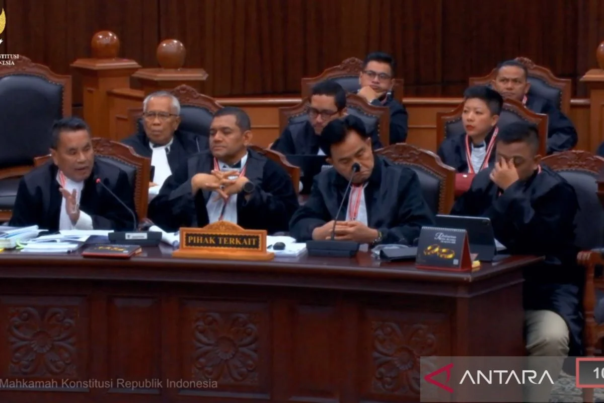 DPR Bantah Klaim Hotman Paris Soal Izin Presiden untuk Tangkap Jaksa