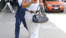 Dua Lipa Tetap Eksis dengan Tren Bridal White Saat Menuju Studio di New York City