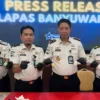 Dua Narapidana Lapas Banyuwangi Diamankan Usai Ambil Paket Narkoba Lemparan dari Luar Tembok
