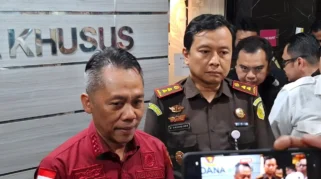 Dugaan Korupsi Pakan Satwa KBS: Eks Dirut Choirul Anwar Jadi Tersangka, Kerugian Rp10,2 Miliar