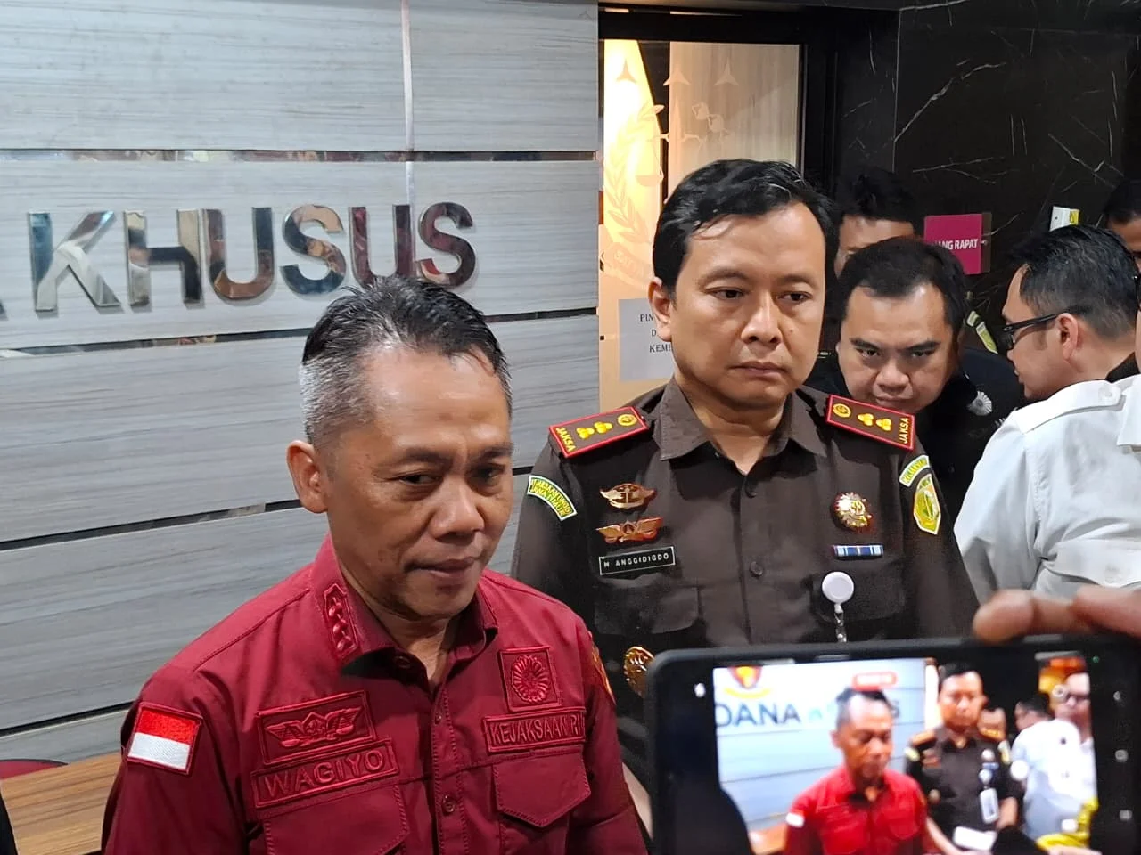 Dugaan Korupsi Pakan Satwa KBS: Eks Dirut Choirul Anwar Jadi Tersangka, Kerugian Rp10,2 Miliar