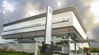 Ekspansi Diler Honda, Vietnam Tunda Larangan Motor Bensin, hingga Belajar dari Insiden Truk di Bekasi