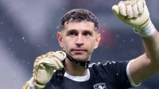 Emiliano Martinez Makin Dekat ke Juventus, Negosiasi Krusial Digelar