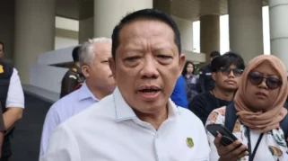 Febrie Adriansyah Ditahan Tanpa Rompi Tahanan Pink Khas Kejagung