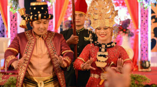 Fenomena 'Mangadati' Jadi Penentu Kehadiran di Pernikahan Batak