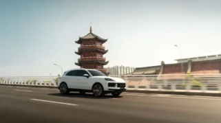 Fitur Porsche Cayenne untuk Indonesia, Banderol Rp2,9 Miliaran