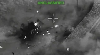 Foto AS Serang Iran 12 Malam Berturut-turut
