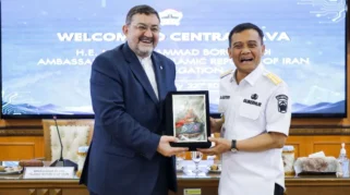 Gubernur Jawa Tengah Sampaikan Duka Cita atas Wafatnya Ali Khamenei ke Dubes Iran