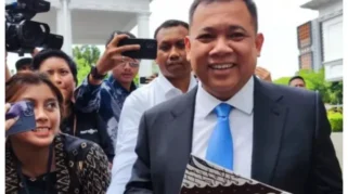 Haji Isam: Dari Tukang Ojek hingga Pengusaha Tambang yang Mendekat ke Istana