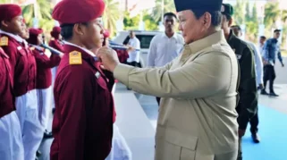 Hashim Ungkap Kisah Keluarga Miskin yang Buat Prabowo Lahirkan Sekolah Rakyat