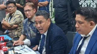 Hotman Paris Minta Maaf Usai Ucapan 'Lu Punya Otak Enggak Sih' ke Wartawan, PWI Tetap Laporkan ke Polisi