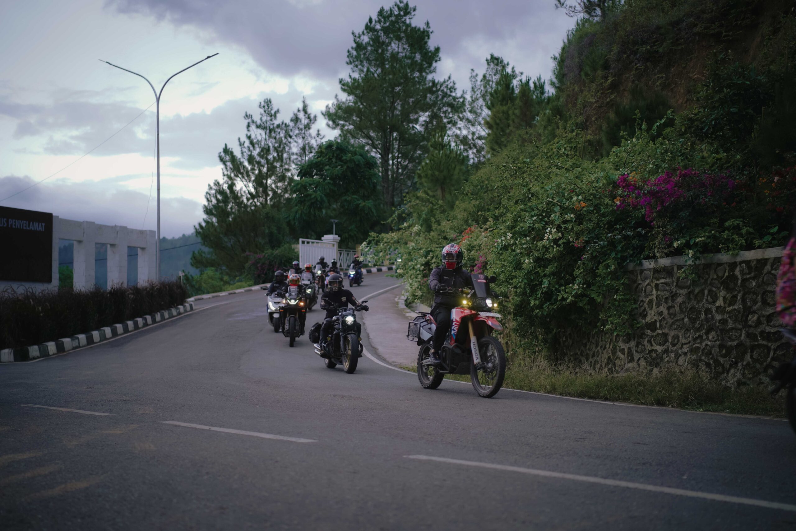 Jalur Danau Toba, Surga Baru bagi Pecinta Touring