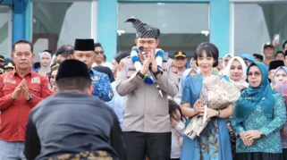 Kapolres Kepulauan Meranti AKBP Gede Prasetia dan Istri Tiba, Disambut Adat Melayu