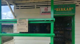Kelangkaan Pertalite Kembali Terjadi di Dabo Singkep, Warga Keluhkan Distribusi Tak Terjadwal