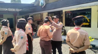 Ketika Luka Tak Menghentikan Pengabdian: Aiptu Susanto Kurniawan, Polisi Lumajang yang Terus Bertugas Meski Cacat Permanen