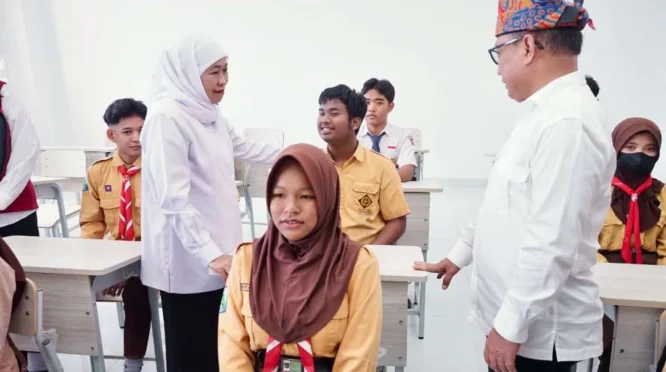 Khofifah Undang Siswi Sekolah Rakyat Banyuwangi Tampil di HUT ke-81 RI di Grahadi