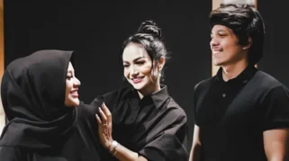 Kris Dayanti Klarifikasi Soal Kabar Kehamilan Ketiga Aurel Hermansyah