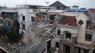 Ledakan Gas di Perumahan Grand Polonia Medan: 4 Orang Masih Terjebak