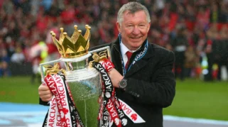 Legenda Manchester United Sir Alex Ferguson Beri Penghormatan Terakhir untuk Kevin Keegan