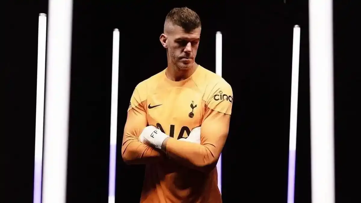 Lionel Mpasi, Kiper Kongo yang Bikin Bintang Inggris Frustrasi di Piala Dunia 2026