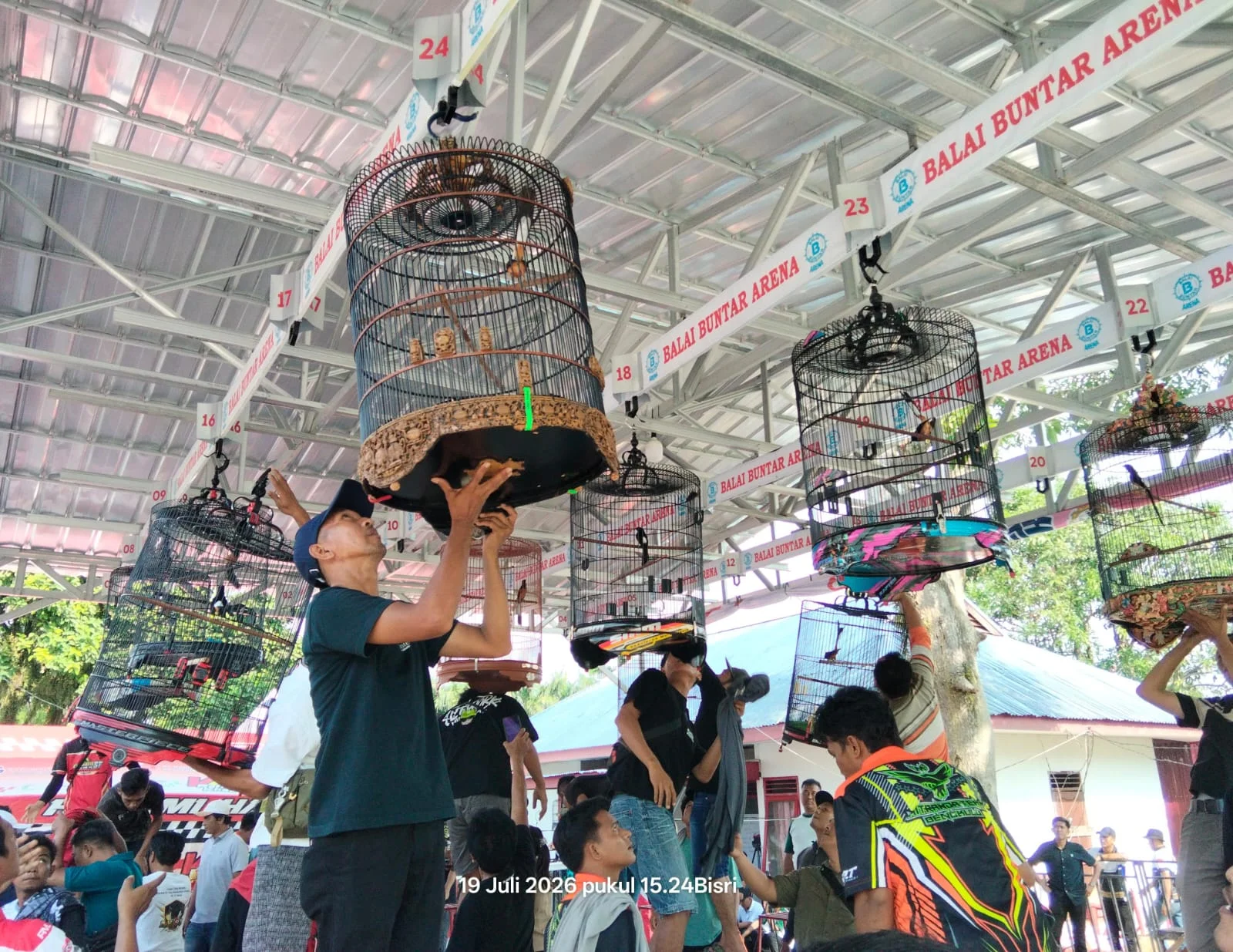 Lomba Kicau Mania HUT Koperasi ke-79 Tumbuhkan Ekonomi Bengkulu
