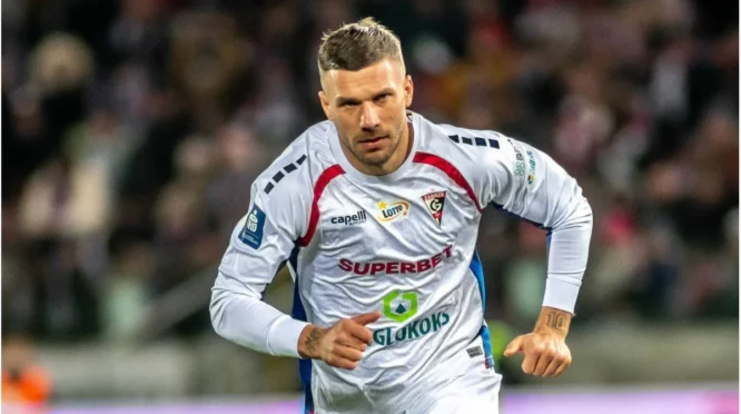 Lukas Podolski dan Persiapan Fenerbahce Menghadapi Górnik Zabrze di Liga Champions