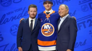 Malte Gustafsson Ikuti Jejak Victor Eklund, Teken Kontrak Entry-Level dengan New York Islanders