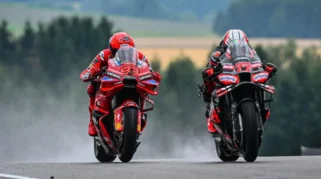 Marc Marquez Kunci Pole dan Sprint MotoGP Jerman 2026, Bezzecchi Cedera