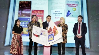 Menbud Fadli Zon Dorong Adaptasi Karya Sastra Klasik ke Film dan Teater