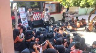 MPLS di Situbondo, Polisi Edukasi Siswa SD tentang Disiplin