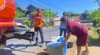 Musim Kemarau, BPBD Banjarnegara Salurkan Bantuan Air Bersih ke Lima Desa