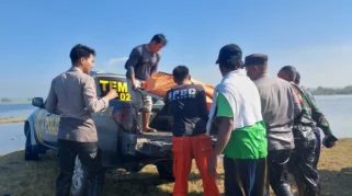 Nelayan Jember Ditemukan Tewas Terdampar di Pantai Lumajang