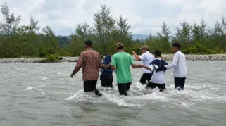 Pembangunan Jembatan di Banggai: Solusi Akses Pendidikan Aman bagi Pelajar Desa Masungkang