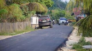 Pemkab Dharmasraya Percepat Perbaikan Jalan di Kawasan Eks RSUD Sungai Dareh