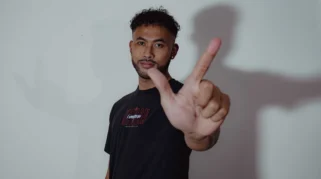 Persija Rekrut Aqil Savik, Kiper Jebolan Persib untuk Perkuat Pertahanan