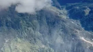 Pesawat AMA Dibakar di Papua Pegunungan, Pilot Meninggal Dunia