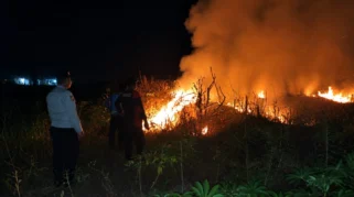 Polisi dan Warga Berhasil Padamkan Karhutla di Mesuji