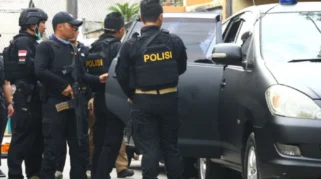 Polisi Ringkus Pelaku Teror Penusukan di Tangerang, Amankan Senpi Ilegal di Deiyai