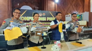 Polres Jembrana Bongkar Bisnis Tembakau Sintetis yang Dipasarkan Lewat Medsos