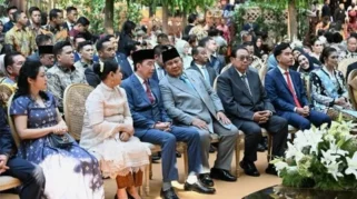 Prabowo dan Jokowi Duduk Bersebelahan Hadiri Akad Nikah Putra Boy Thohir