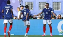 Prancis Hancurkan Swedia 3-0, Mbappe Cetak Dua Gol