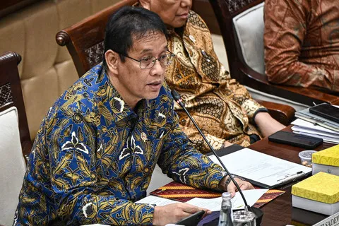 Purbaya Tarik Utang Baru Rp 477,4 T hingga Juni, 57,4 Persen dari Target APBN